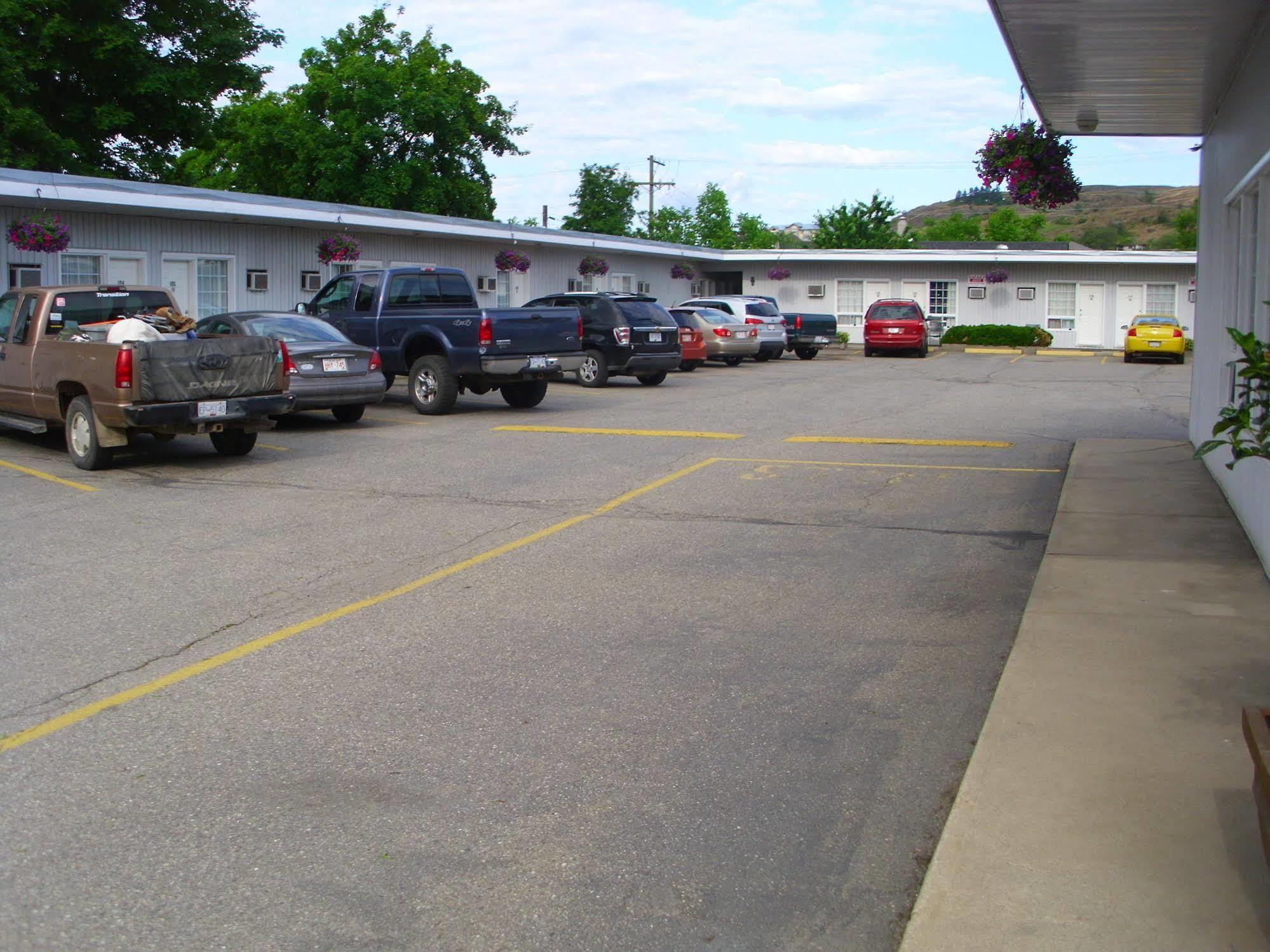 Schell Motel Express Vernon Exterior photo