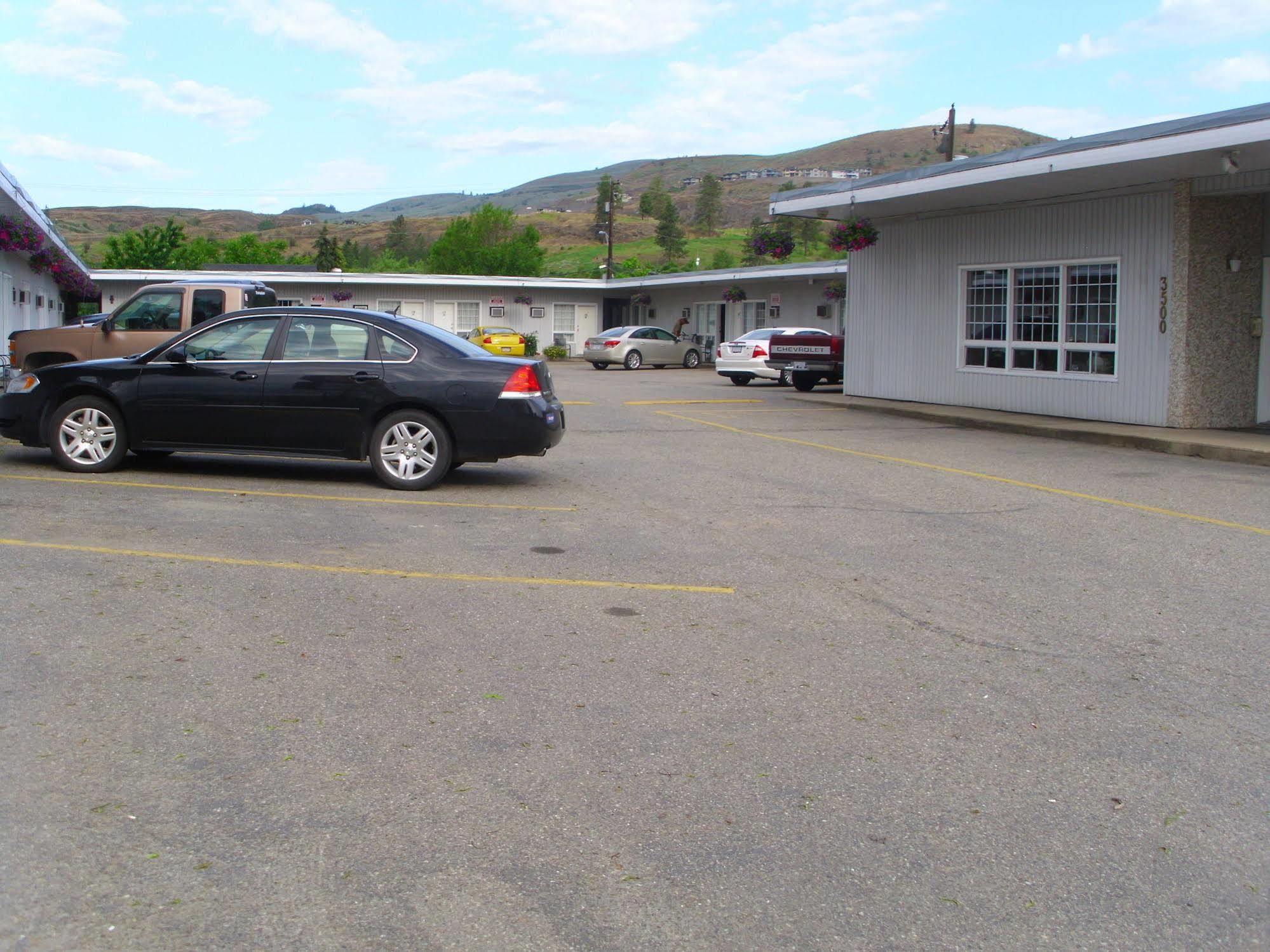 Schell Motel Express Vernon Exterior photo